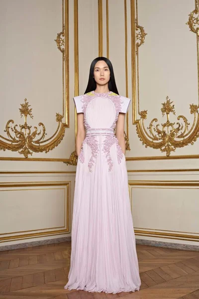 Look 5